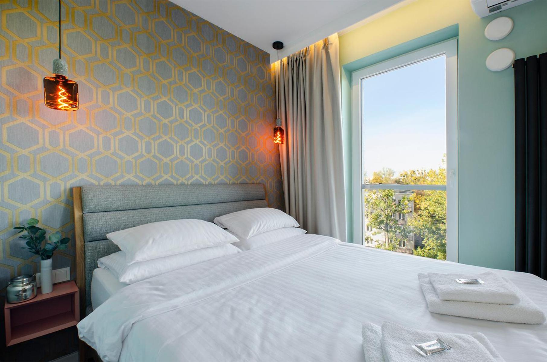 Queen Size Bed - Apartament Obok Manufaktury W Centrum Lodzi - Parking Gratis!!! Zewnętrze zdjęcie